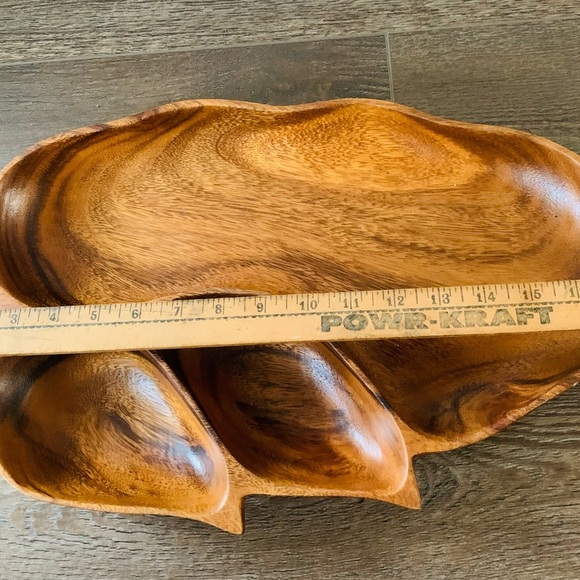 Wooden leaf shaped tray - Picture 2 of 7